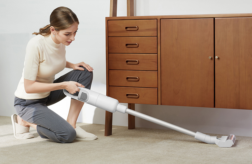 Вертикальный ручной пылесос Xiaomi Mi Handheld Vacuum Cleaner Light Вертикальный ручной пылесос Xiaomi Mi Handheld Vacuum Cleaner Light